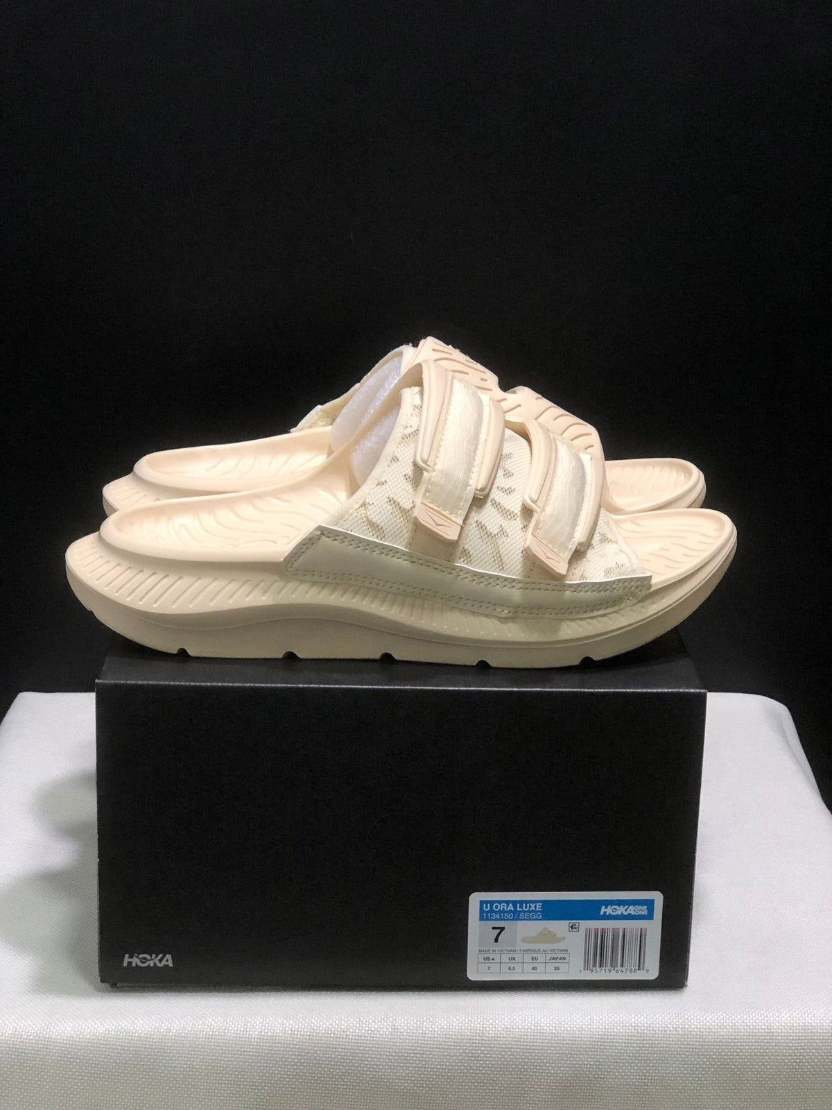 WTAPS x  HOKA ONE ONE ORA Luxe